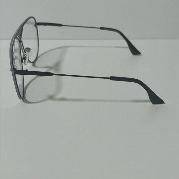 Chic Black Aviator Glasses - Picture 3 of 6